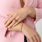 Bague retro Butterfly Hibiscus plaque or 18 carats