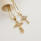 Colliers retro Faith  18 carats